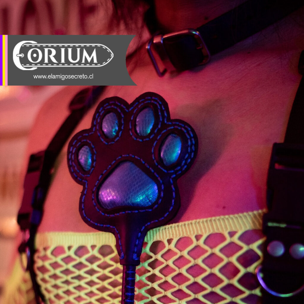 Fusta Patita Corium | Fusta Artesanal de Cuero para Pet Play y BDSM